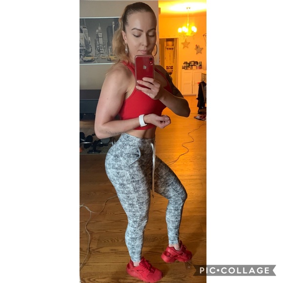 Meet your Posher, Aggie - Picture 2 of 4